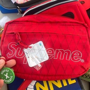 Supreme shoulder bag NWT